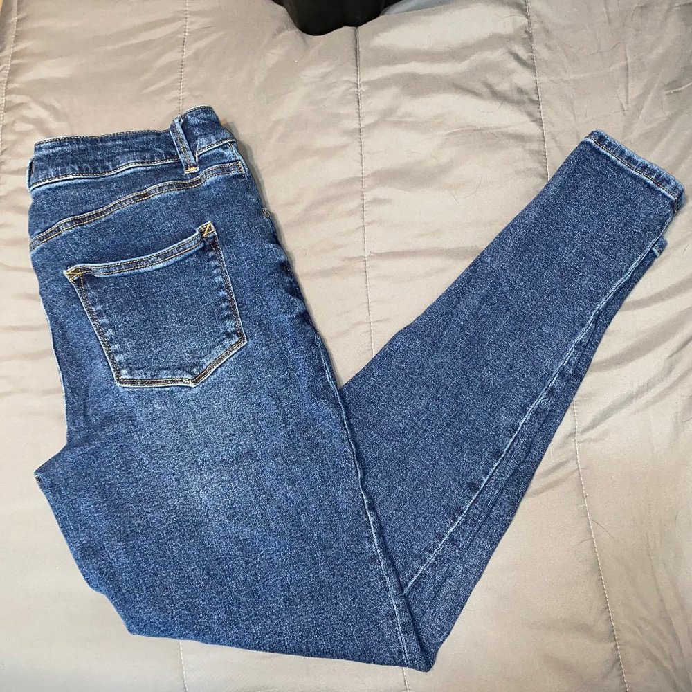 MAURICES skinny jean size 12